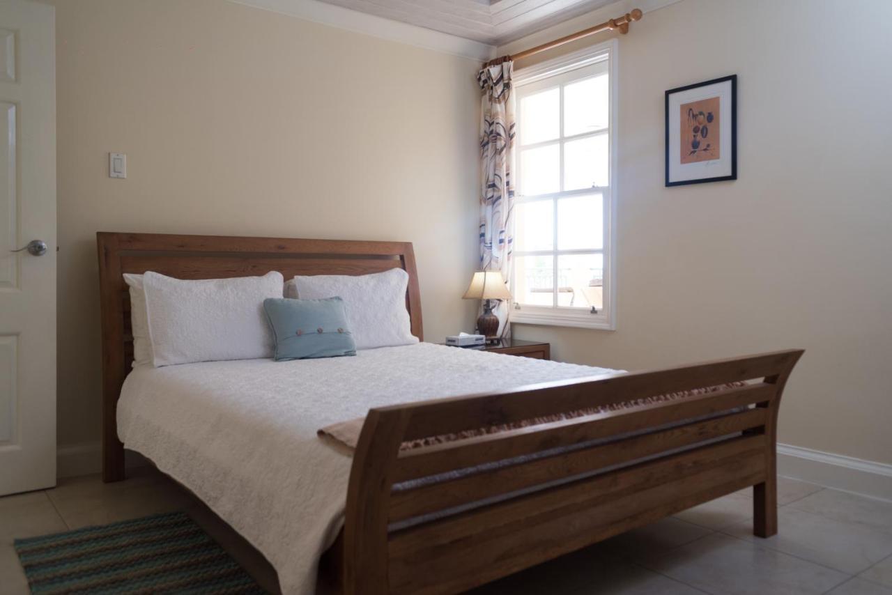 White Sands Beach Condos Christ Church Extérieur photo