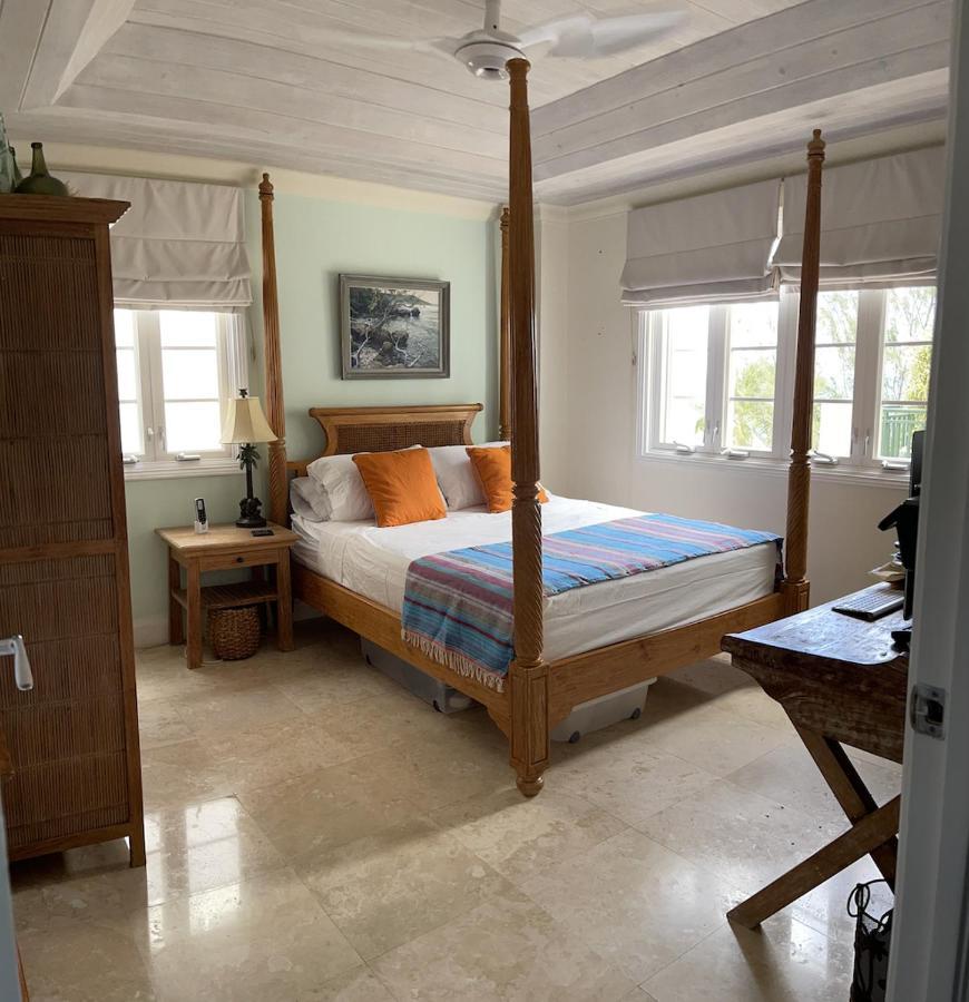 White Sands Beach Condos Christ Church Extérieur photo