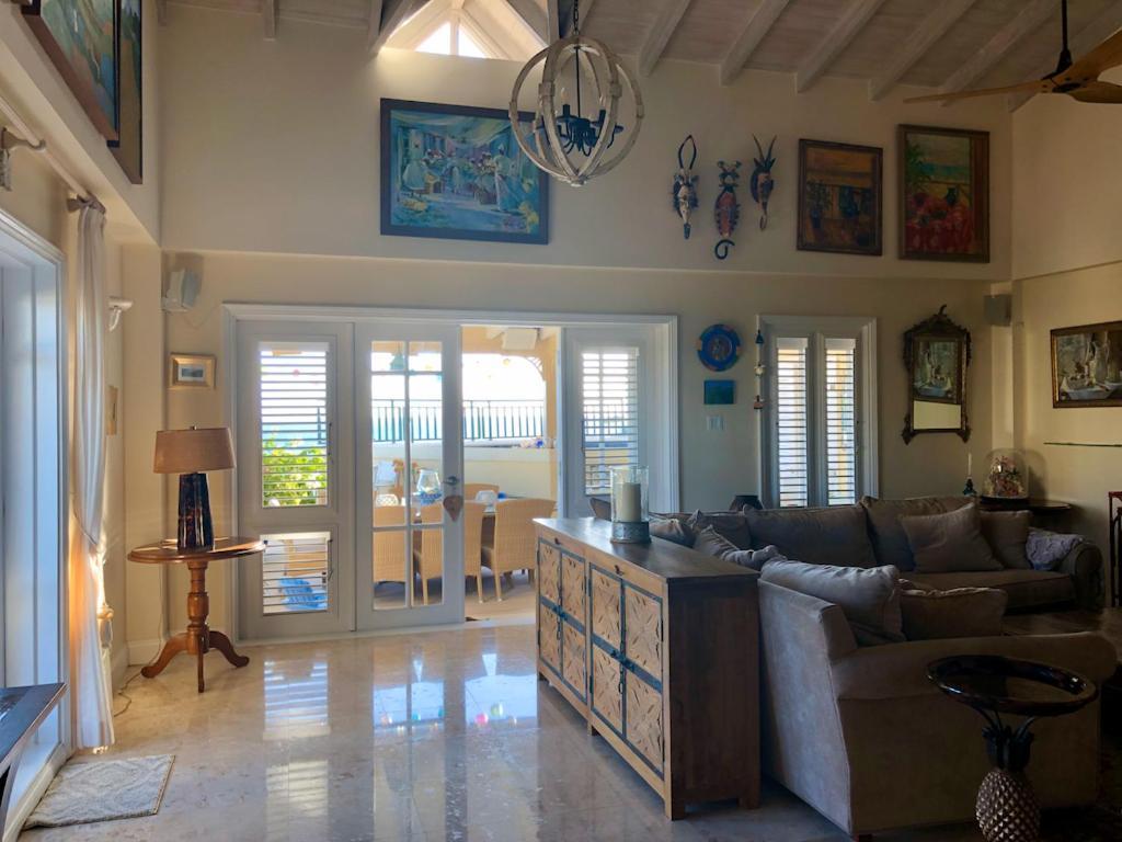 White Sands Beach Condos Christ Church Extérieur photo