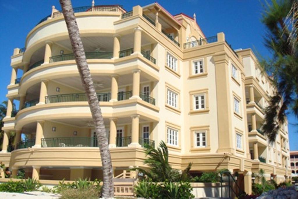 White Sands Beach Condos Christ Church Extérieur photo