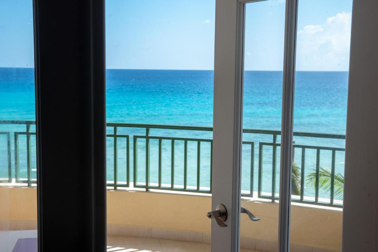 White Sands Beach Condos Christ Church Extérieur photo